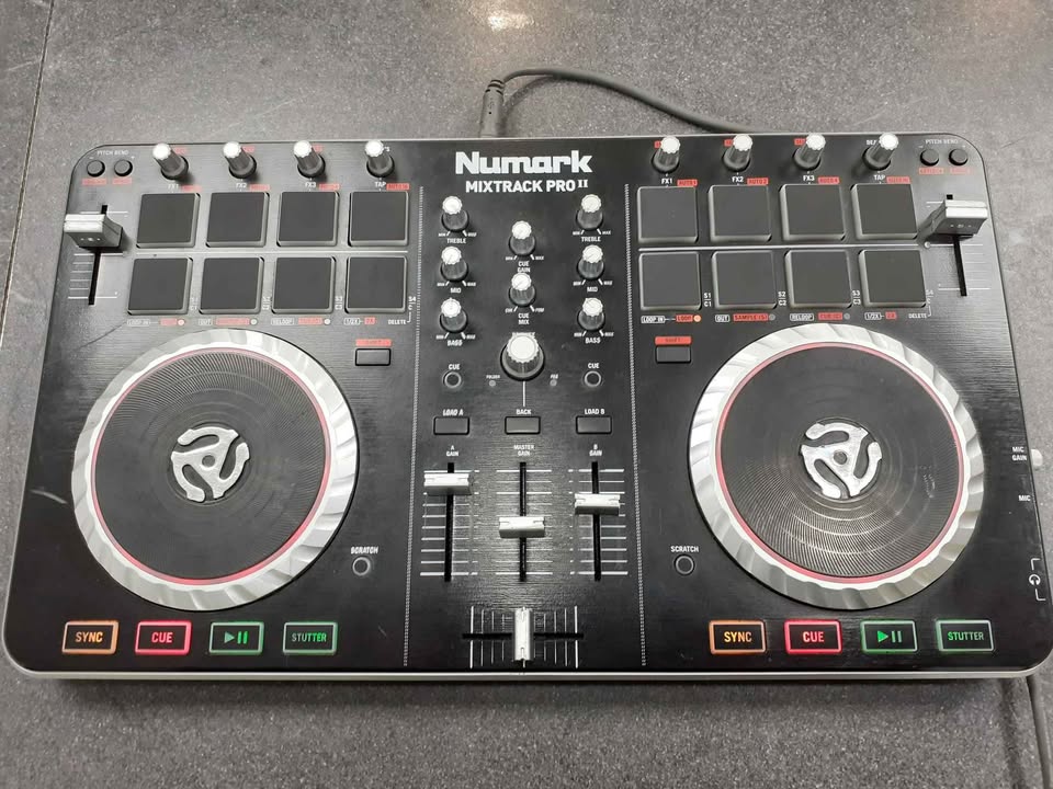Pre-owned Numark Mixtrack Pro 2 DJ Controller Inc USB PC/Data